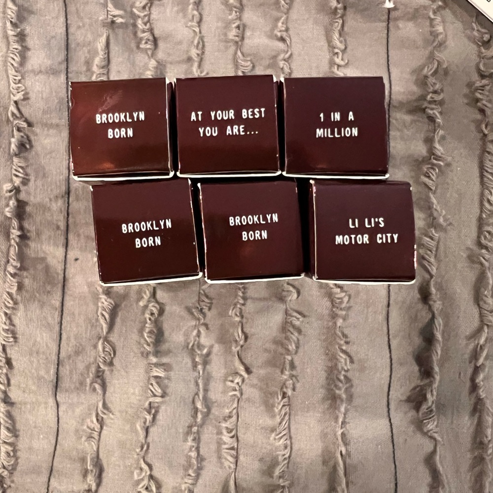 M.A.C. Makeup Aliyah Collection - Picture 2 of 15